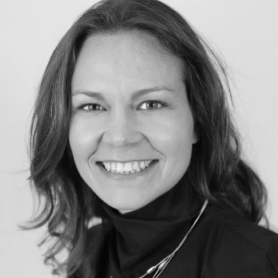 Dana Rajtarova, MA, LL. B. Portrait